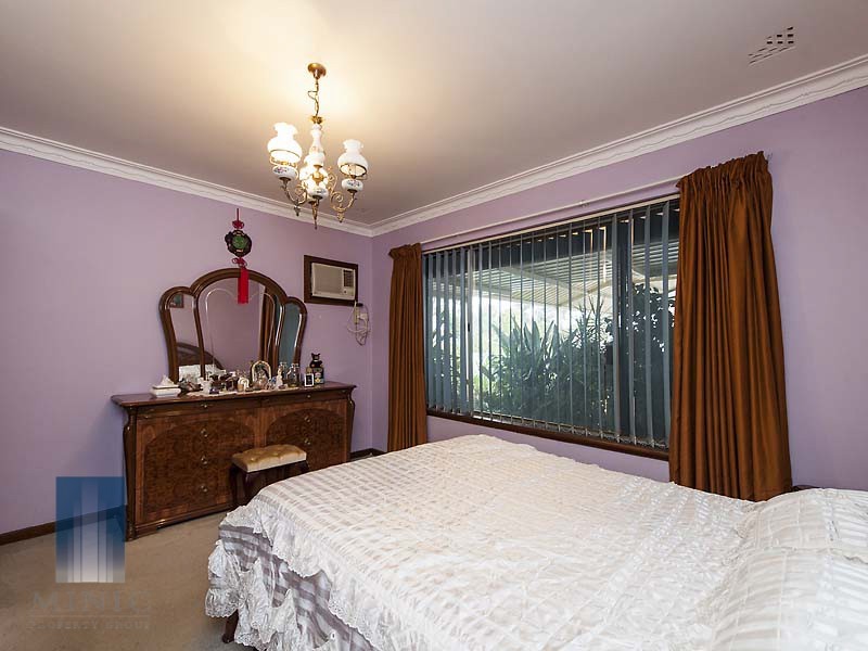 16 Veronica Street, Riverton WA 6148