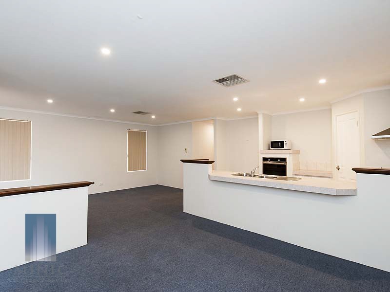 32 Salesian Court, Queens Park WA 6107
