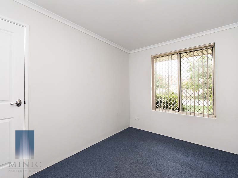 32 Salesian Court, Queens Park WA 6107