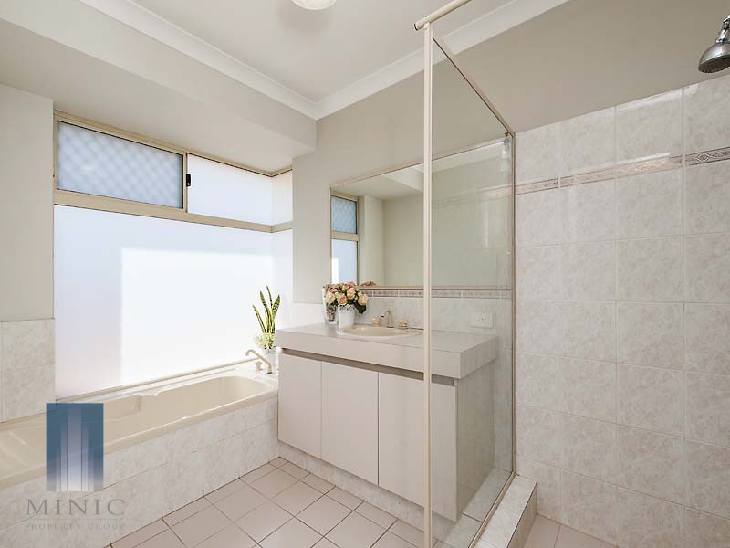 1 Waterside Retreat, Wilson WA 6107