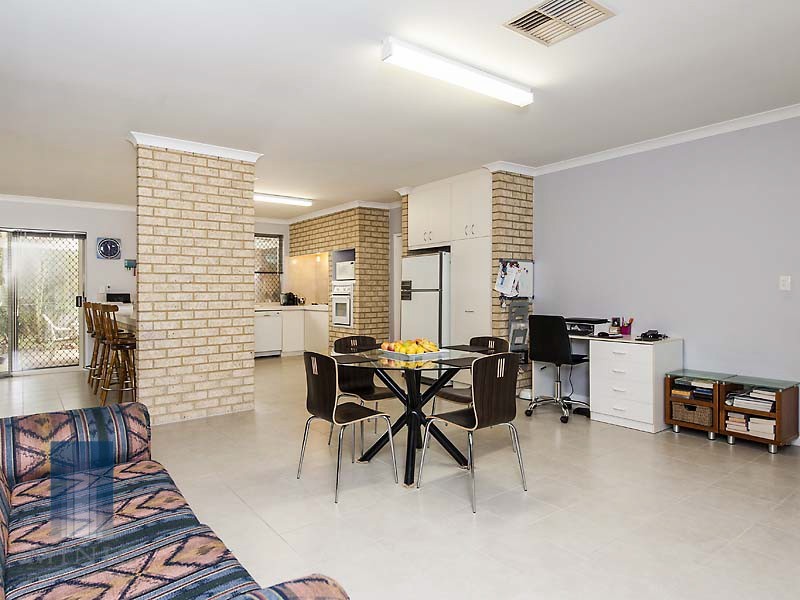 18 Waterford Avenue, Waterford WA 6152