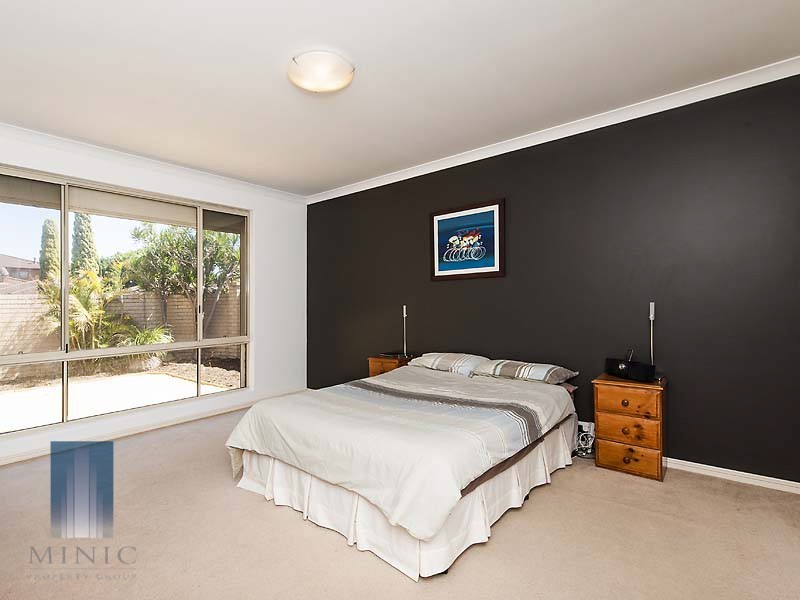 18 Waterford Avenue, Waterford WA 6152