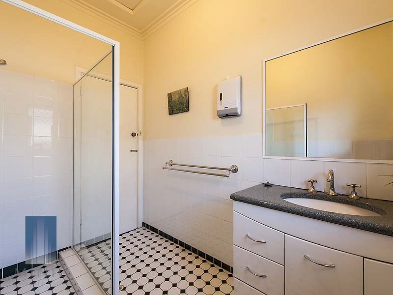 9 Mills Street, Cannington WA 6107