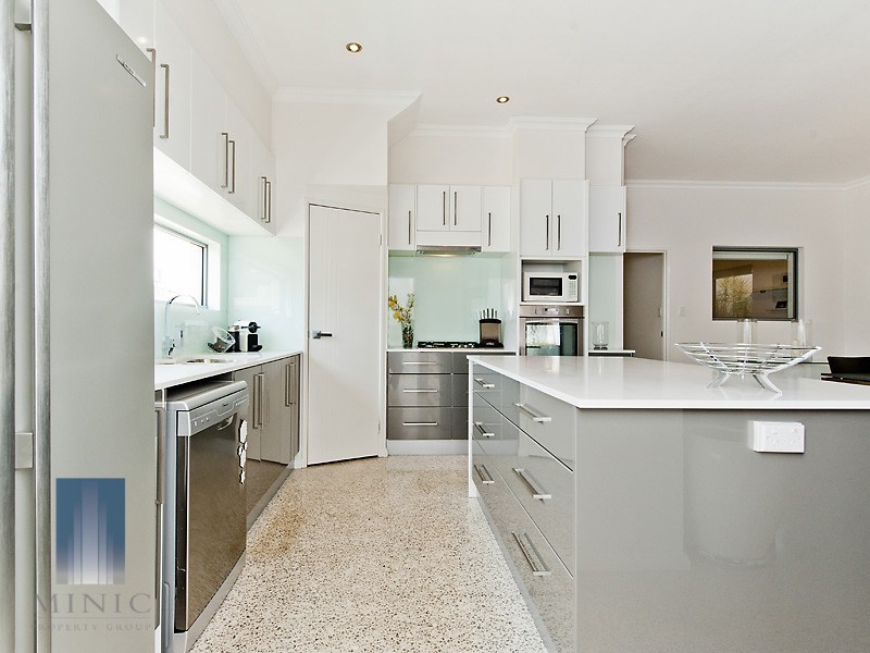 7A Centaur Street, Riverton WA 6148