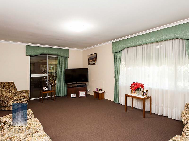 14 Langham Gardens, Wilson WA 6107