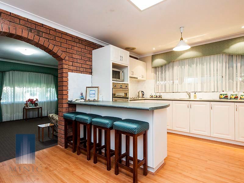 14 Langham Gardens, Wilson WA 6107