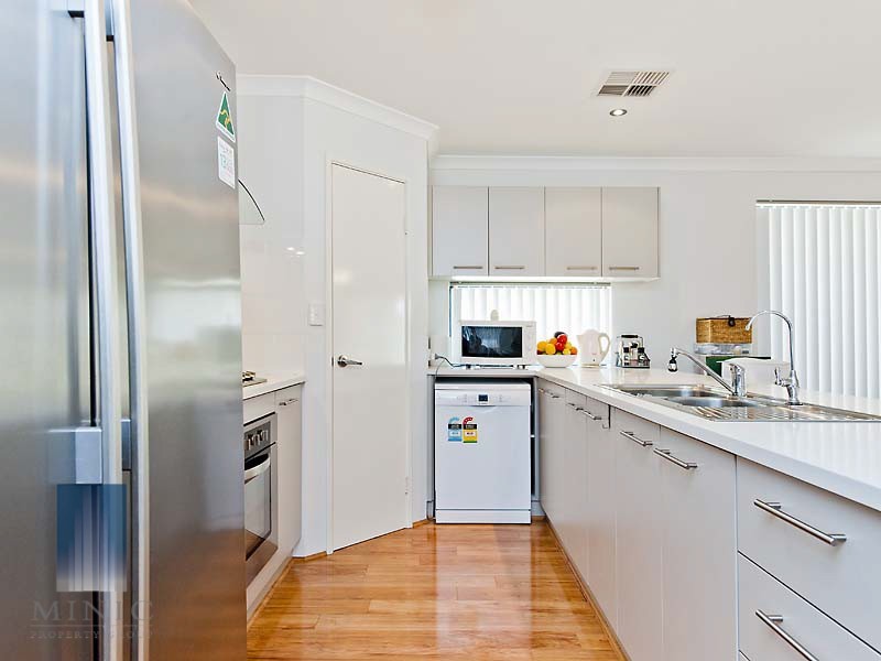 1/8 Betula Street, Riverton WA 6148