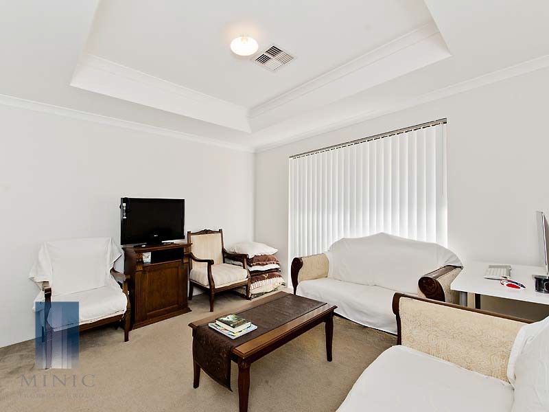 1/8 Betula Street, Riverton WA 6148