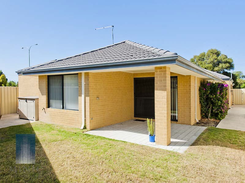 1/8 Betula Street, Riverton WA 6148