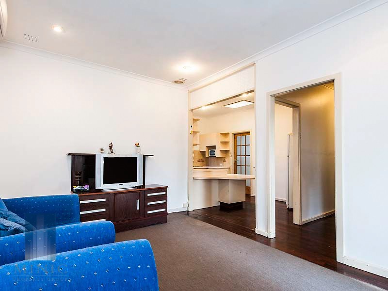 130A Manning Road, Wilson WA 6107