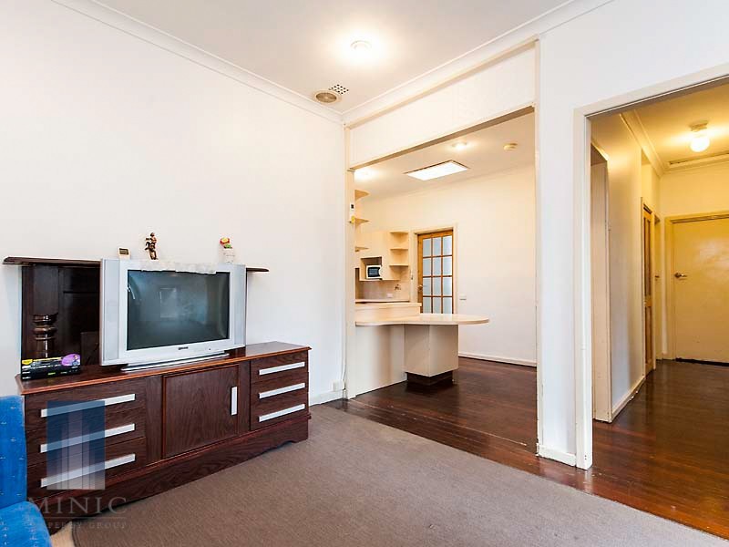 130A Manning Road, Wilson WA 6107