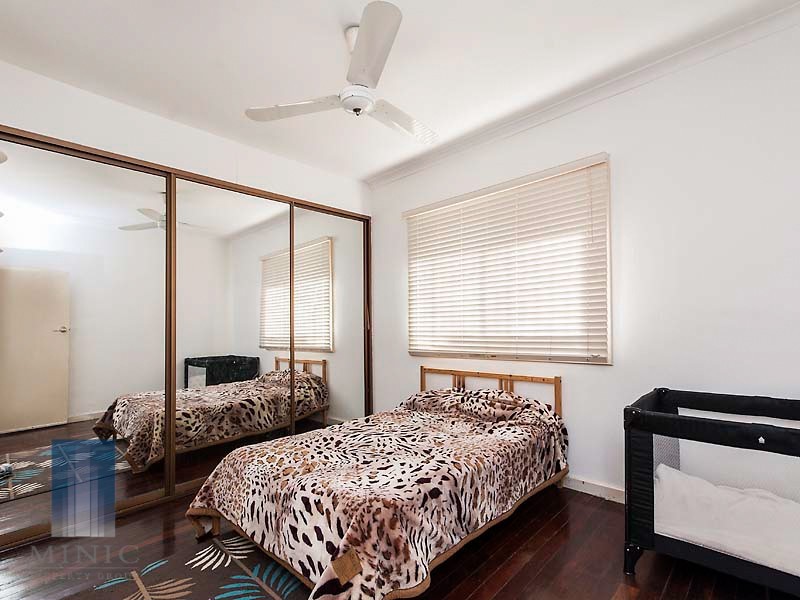 130A Manning Road, Wilson WA 6107