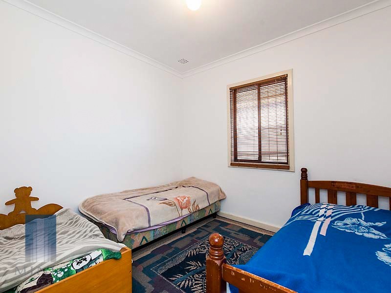 130A Manning Road, Wilson WA 6107