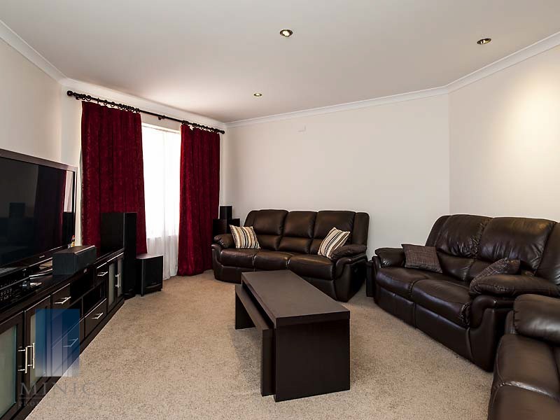 21 Clontarf Terrace, Canning Vale WA 6155