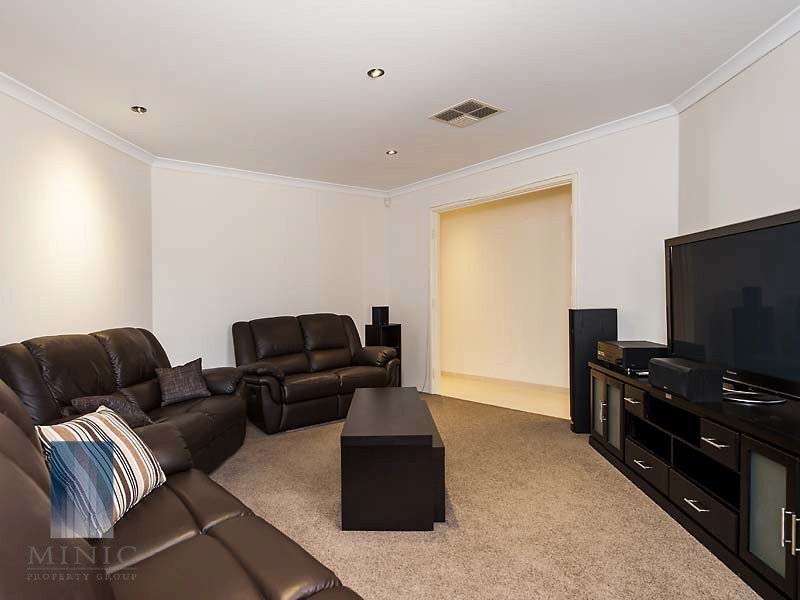 21 Clontarf Terrace, Canning Vale WA 6155