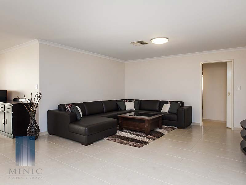 21 Clontarf Terrace, Canning Vale WA 6155