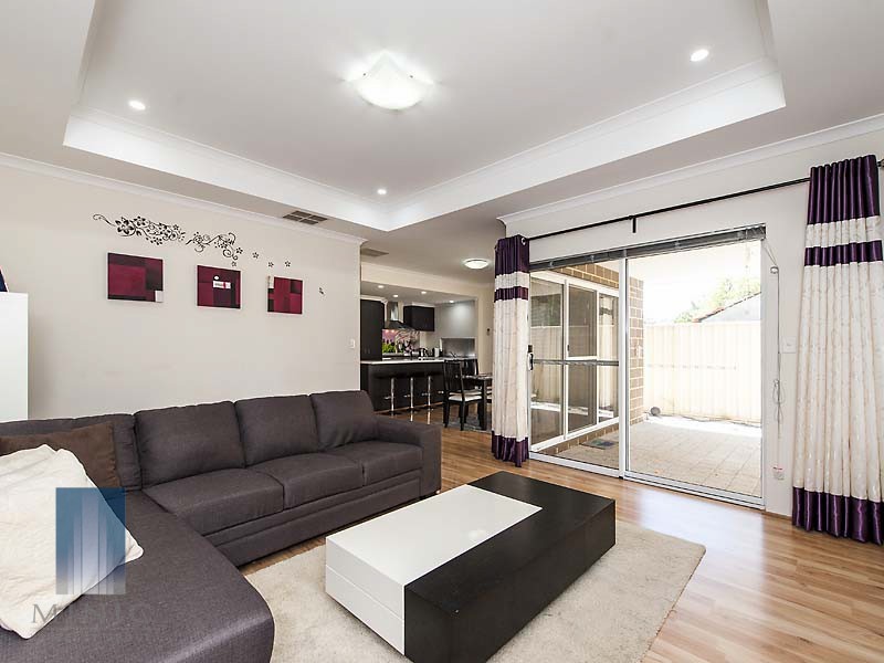 14 Little Close, East Cannington WA 6107