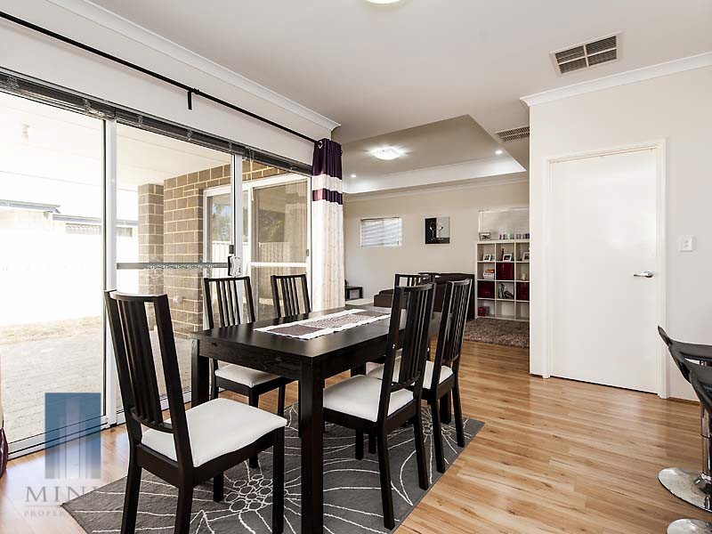 14 Little Close, East Cannington WA 6107