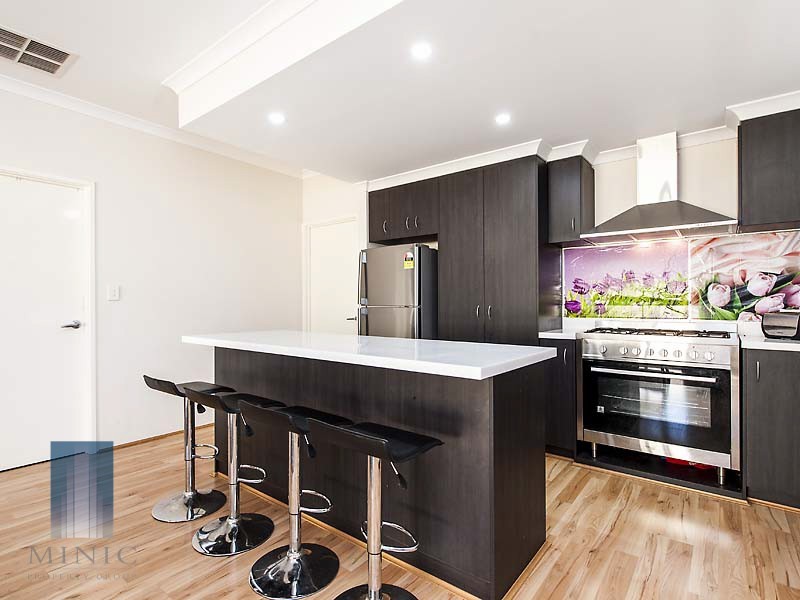 14 Little Close, East Cannington WA 6107