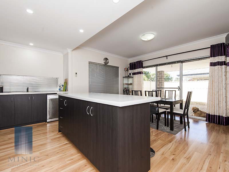 14 Little Close, East Cannington WA 6107