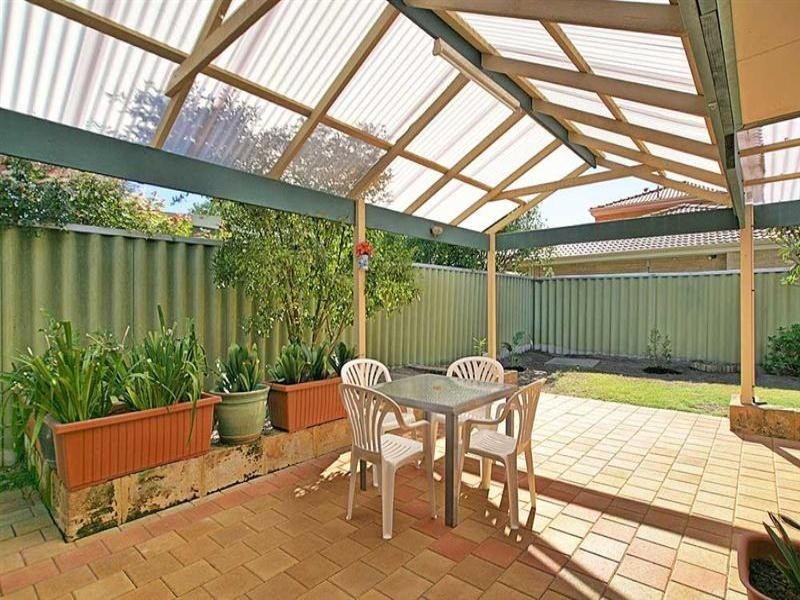 9 Mullingar Close, Waterford WA 6152