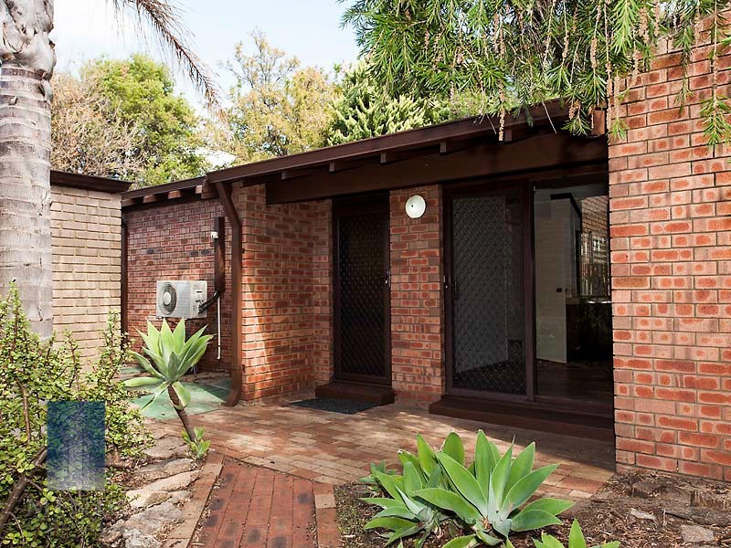 6/12 Watling Avenue, Lynwood WA 6147