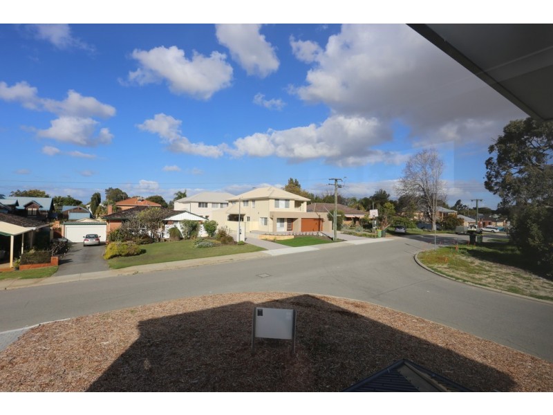 17C Veronica Street, Riverton WA 6148