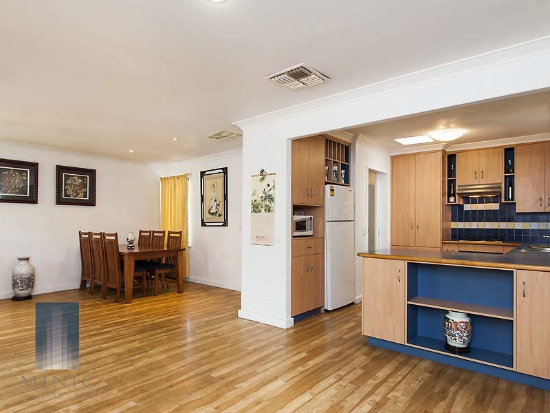 77 Modillion Avenue South, Shelley WA 6148