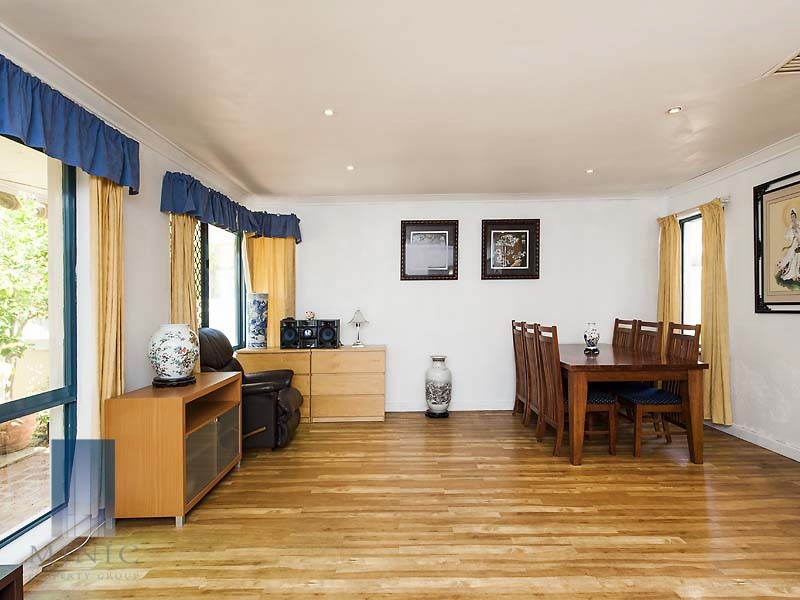 77 Modillion Avenue South, Shelley WA 6148