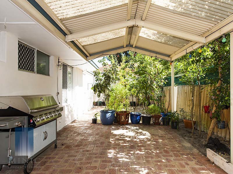 77 Modillion Avenue South, Shelley WA 6148