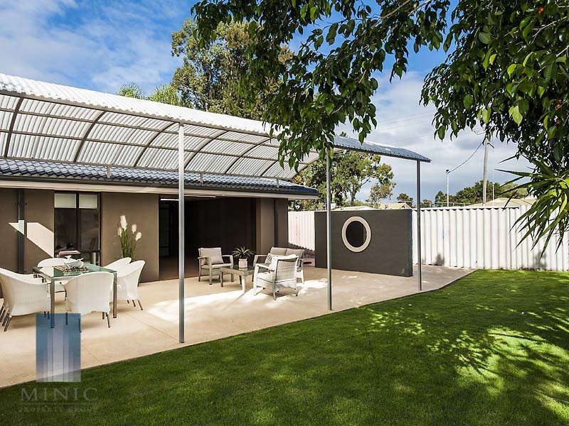 2 Arreton Close, Willetton WA 6155