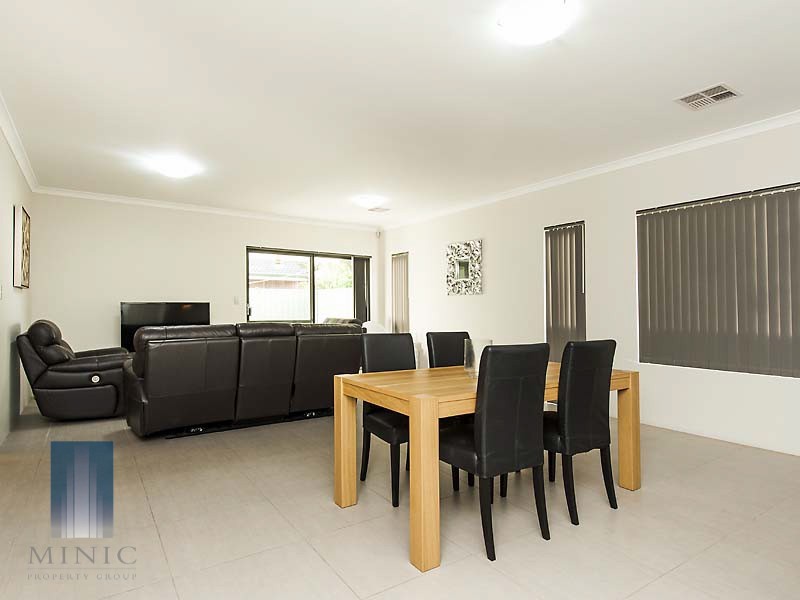 11 Denby Street, Wilson WA 6107