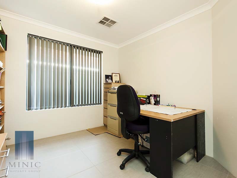 11 Denby Street, Wilson WA 6107