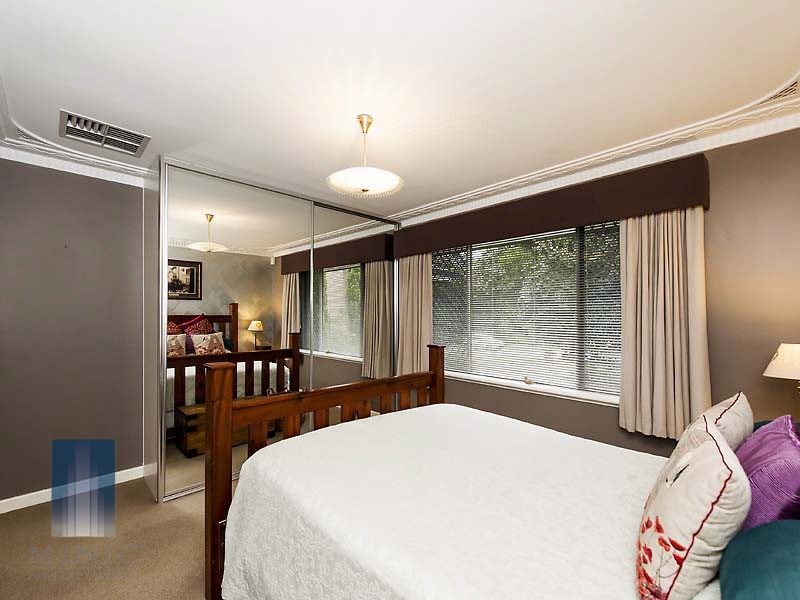 2 Highview Terrace, Wilson WA 6107