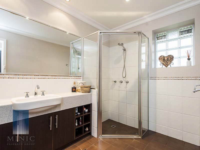 2 Highview Terrace, Wilson WA 6107