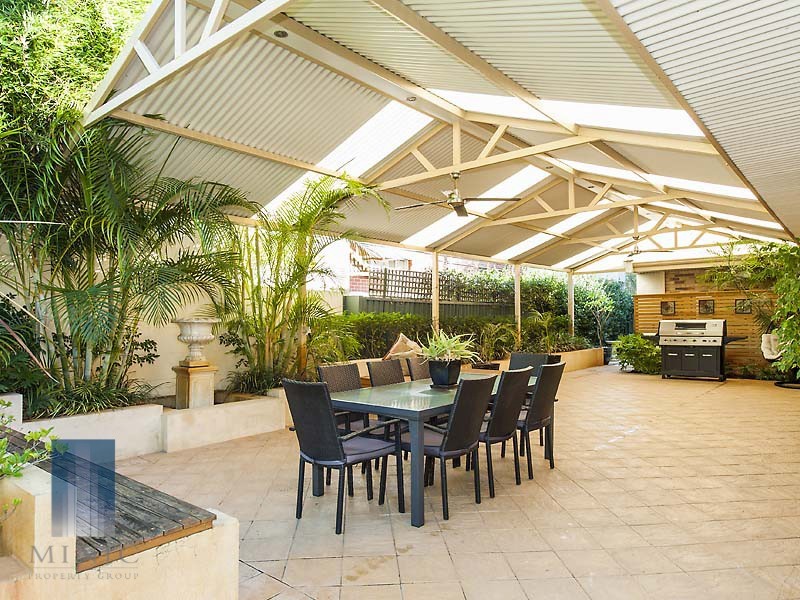 5 Canavan Crescent, Manning WA 6152