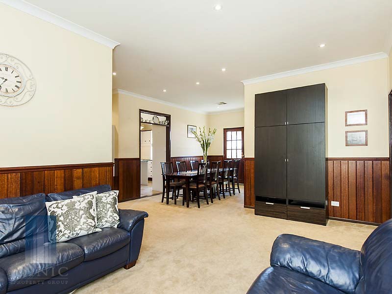 5 Canavan Crescent, Manning WA 6152