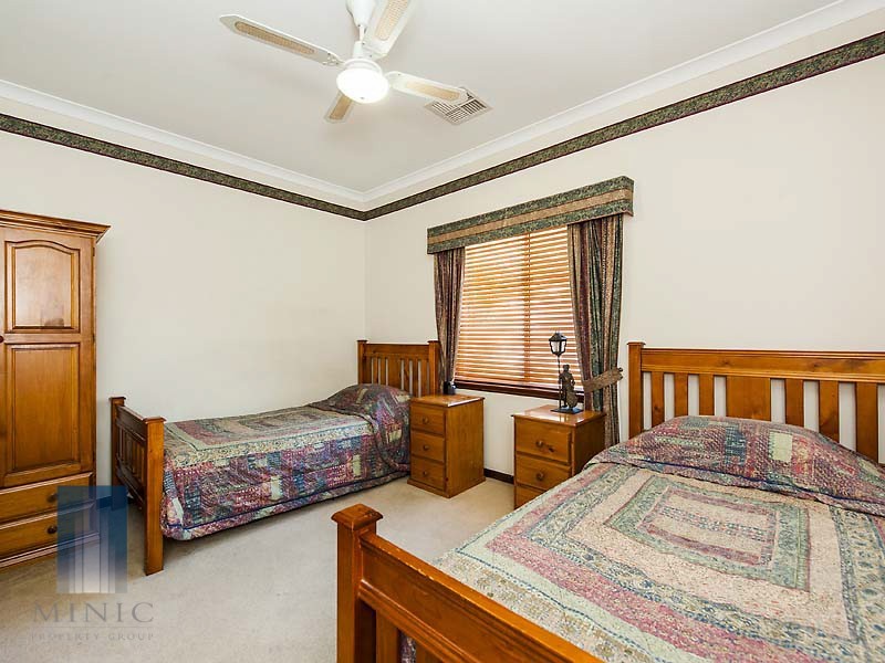 5 Canavan Crescent, Manning WA 6152