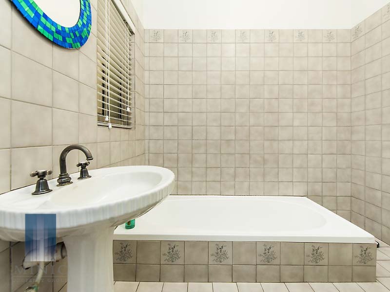 5 Canavan Crescent, Manning WA 6152