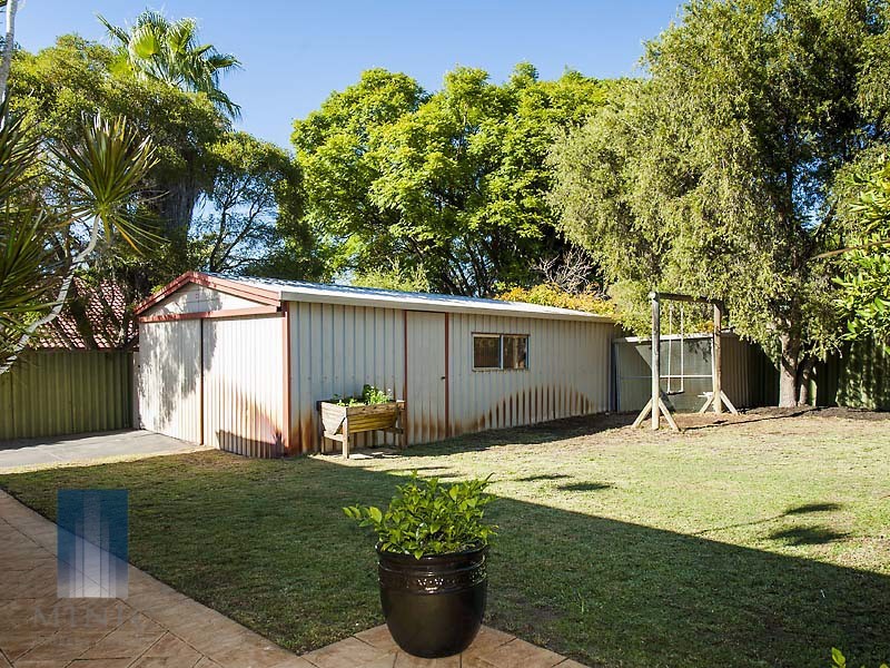 5 Canavan Crescent, Manning WA 6152