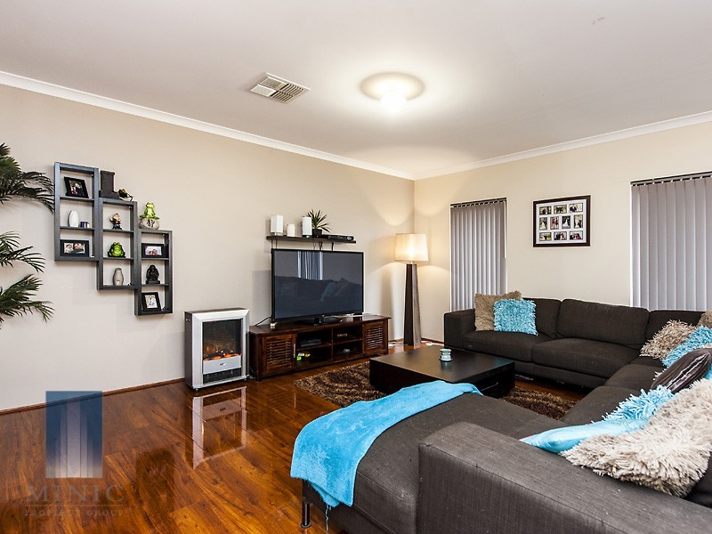 7 Carbine Bend, Byford WA 6122