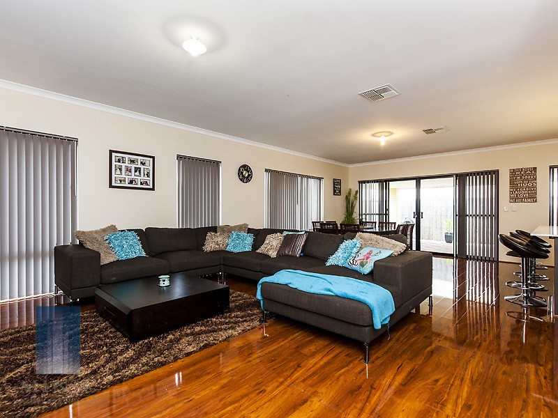 7 Carbine Bend, Byford WA 6122