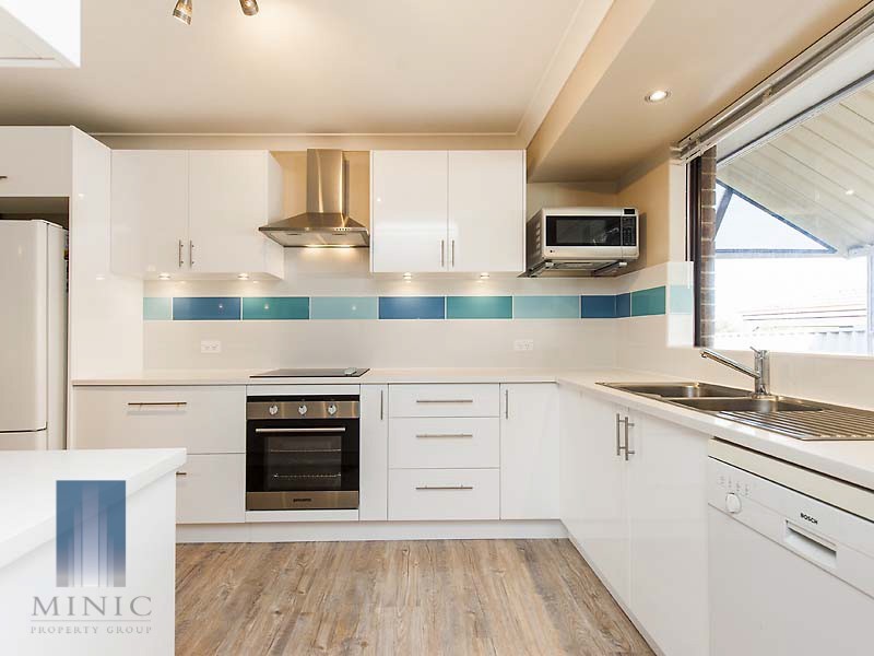 1 Hazlett Close, South Lake WA 6164