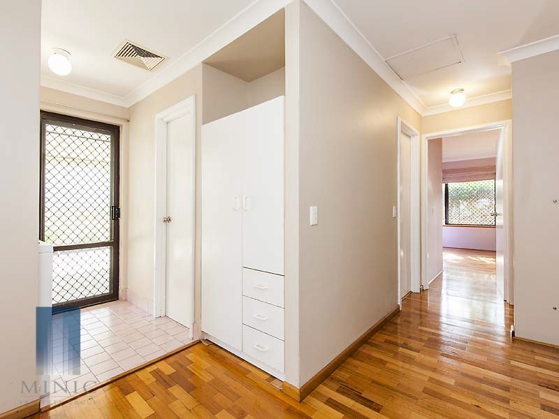 1 Hazlett Close, South Lake WA 6164