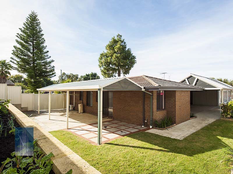 1 Hazlett Close, South Lake WA 6164