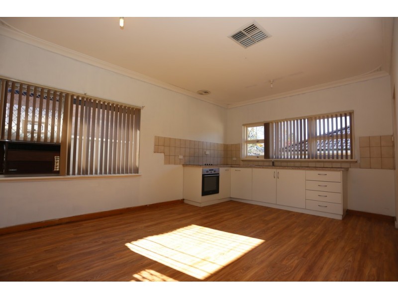 33 Noongar Way, Riverton WA 6148