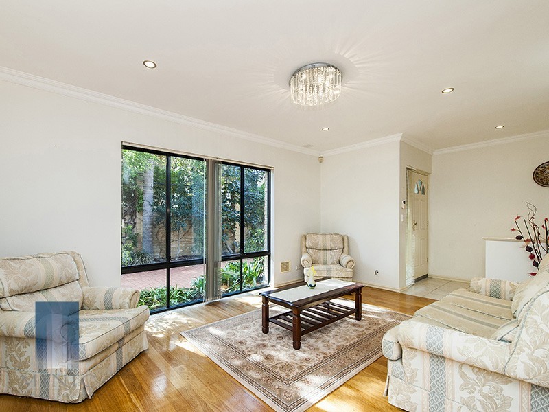 1/62 Raymond Street, Yokine WA 6060