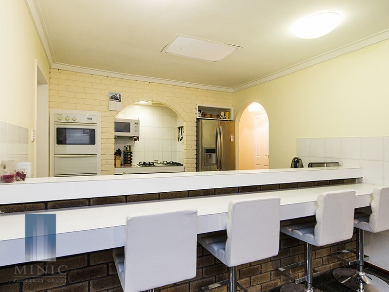 43 Hibbertia Crescent, Riverton WA 6148