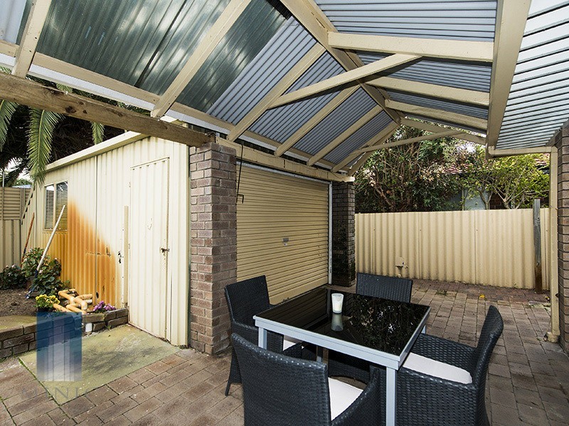 43 Hibbertia Crescent, Riverton WA 6148