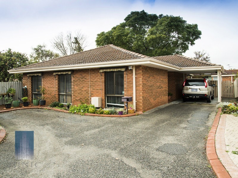 7/42 Blancoa Road, Ferndale WA 6148